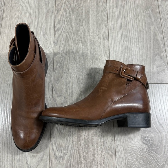 Tod’s Equestrian Brown Leather Ankle Boots - Picture 2 of 12